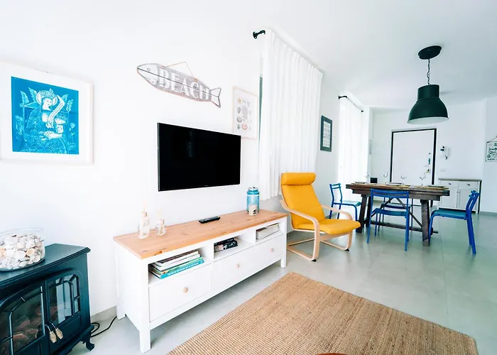 Vittorio's Seaside * بورتوفينيري