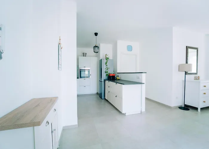 Vittorio's Seaside بيت للعطل بورتوفينيري