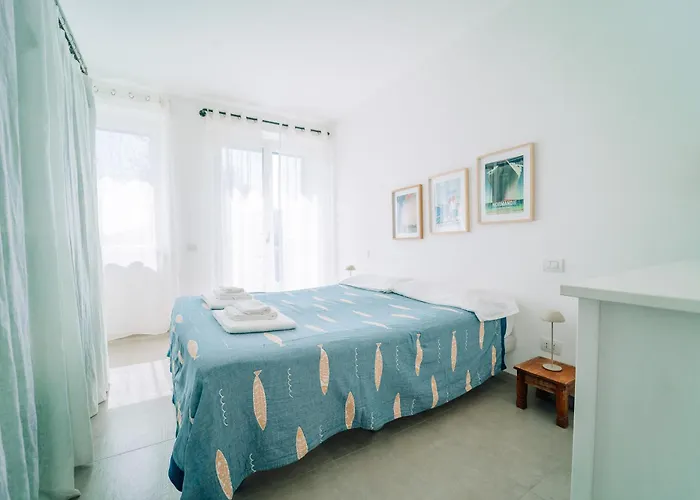 Vittorio's Seaside Feriehus *